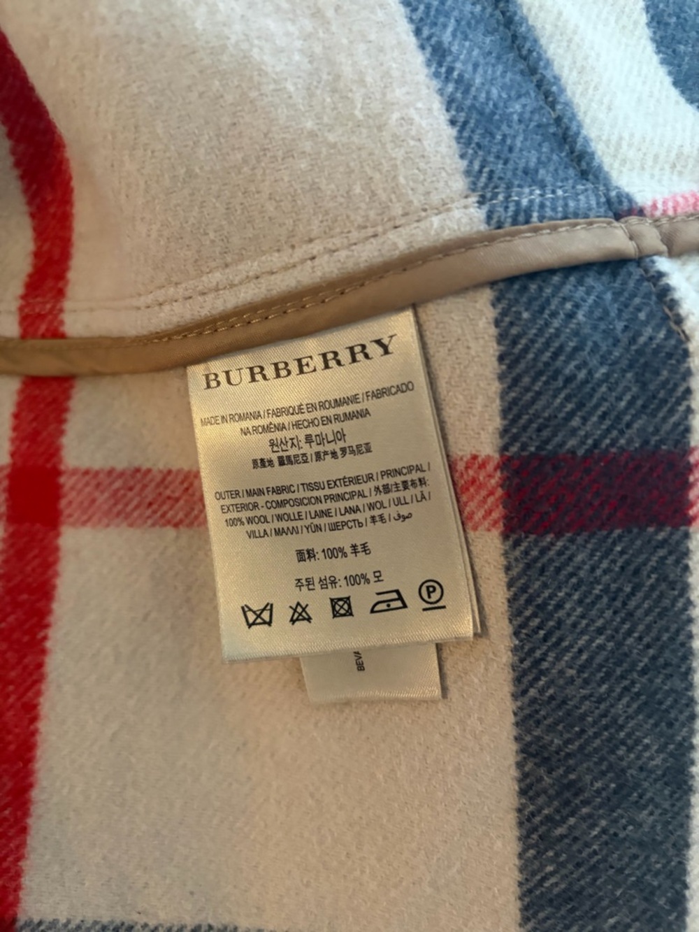 Burberry Tan, Cream, Blue & Red Classic Check Jacket Lining - Picture 1 of 4